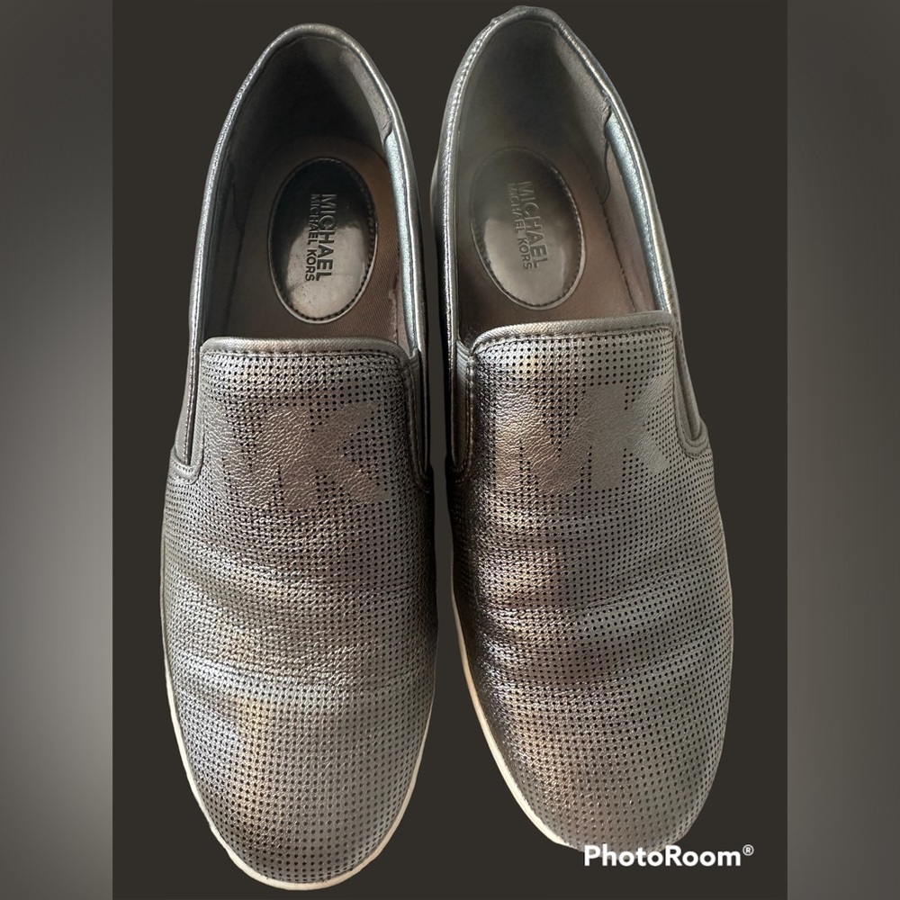 MICHAEL KORS Slip On Metallic leather Shoe Size 9M